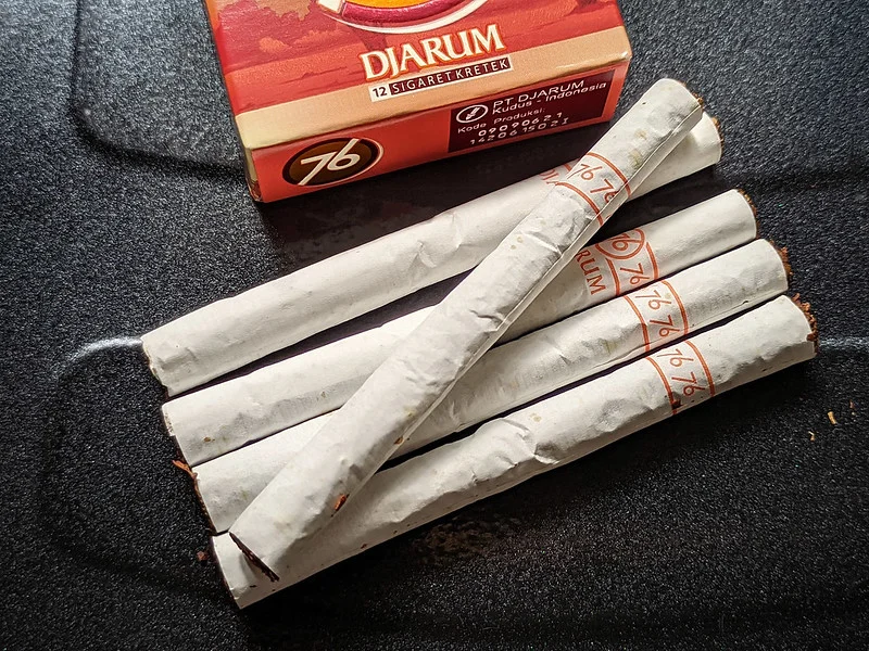 Perjalanan Rokok Kretek Indonesia